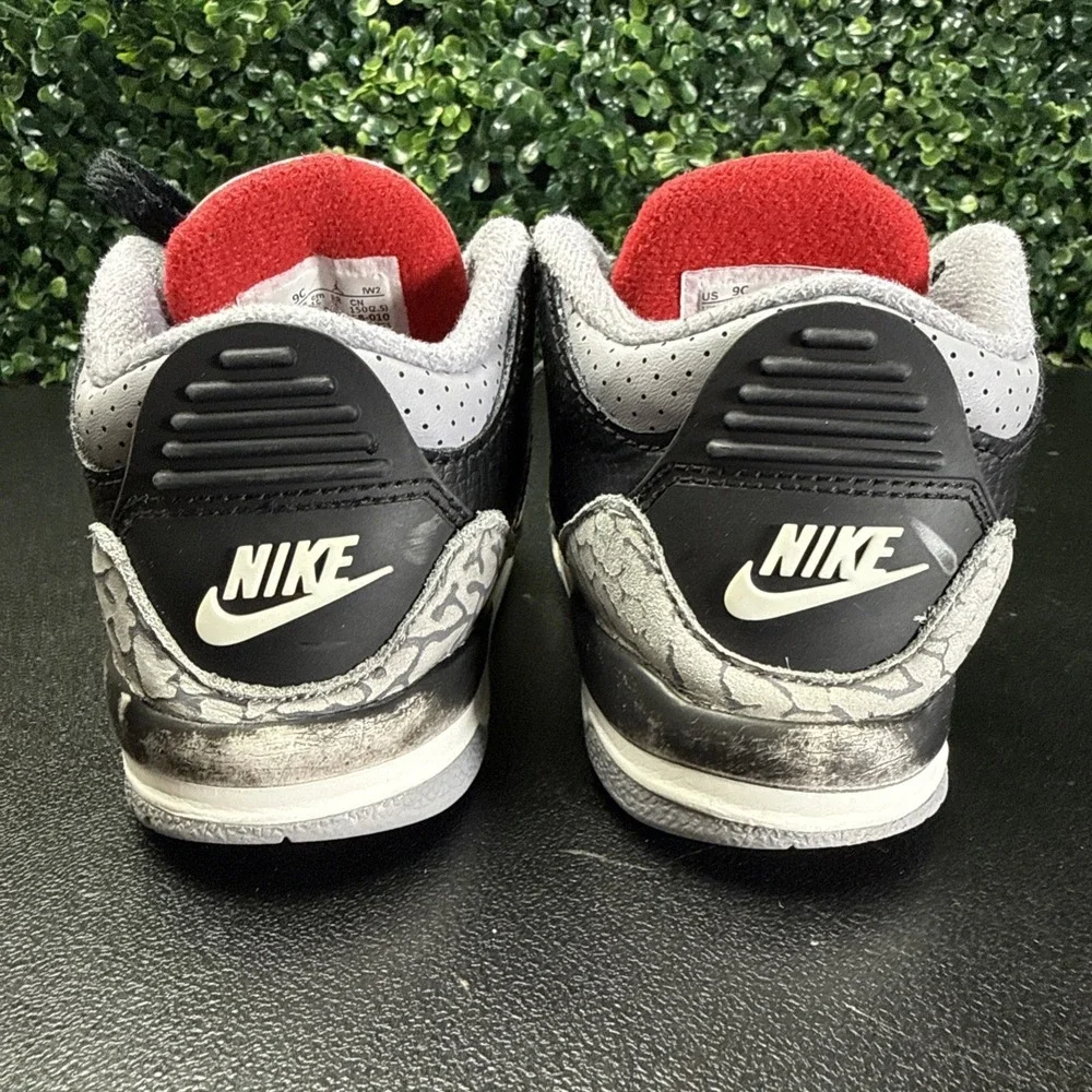 Jordan Air Jordan 3 Retro Shoes Toddler Size 9C Black Cement Boys DM0968-010